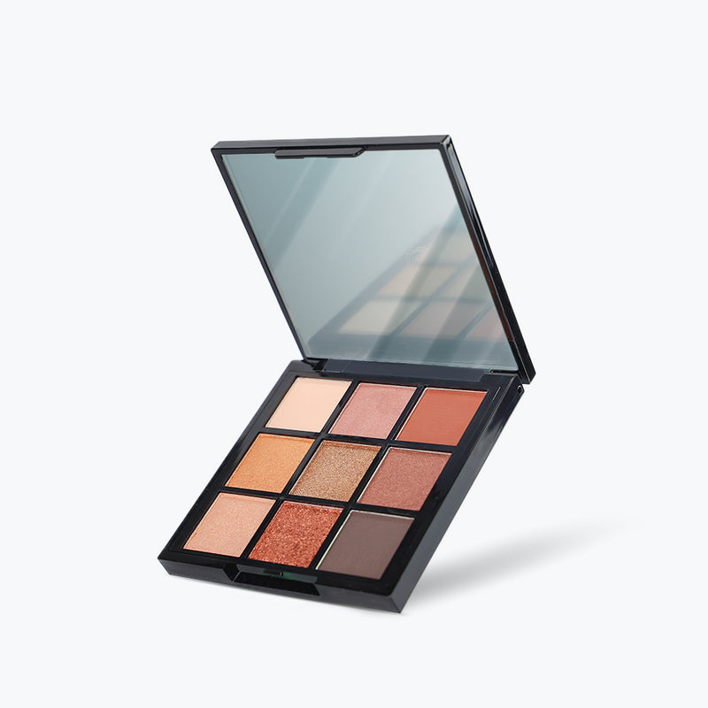 Mumuso Glamour Multi Finish Eyeshadow Palette - 02