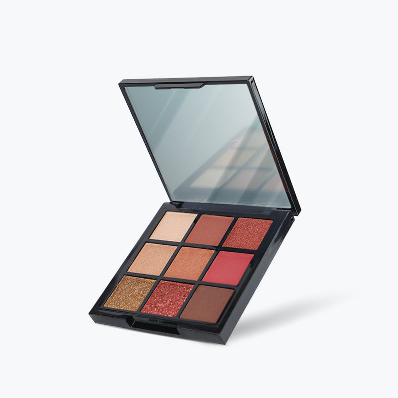 Mumuso Glamour Multi Finish Eyeshadow Palette - 03
