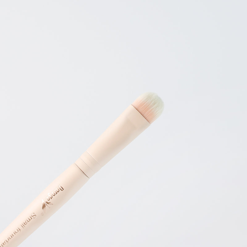 Mumuso Small Foundation Brush - K029