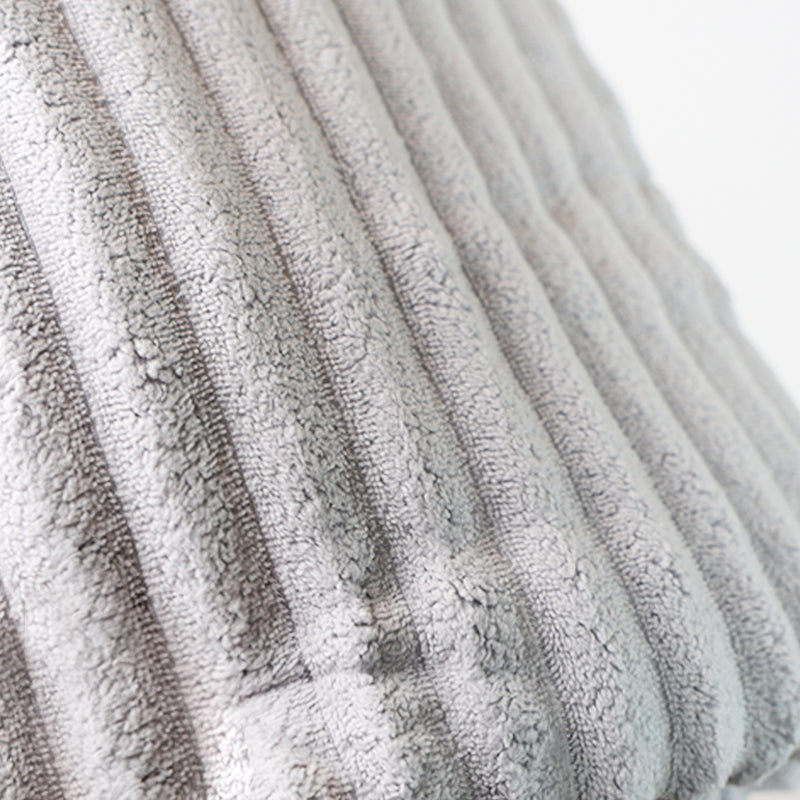 Mumuso Ribbed Coral Velvet Bath Towel - Light Grey