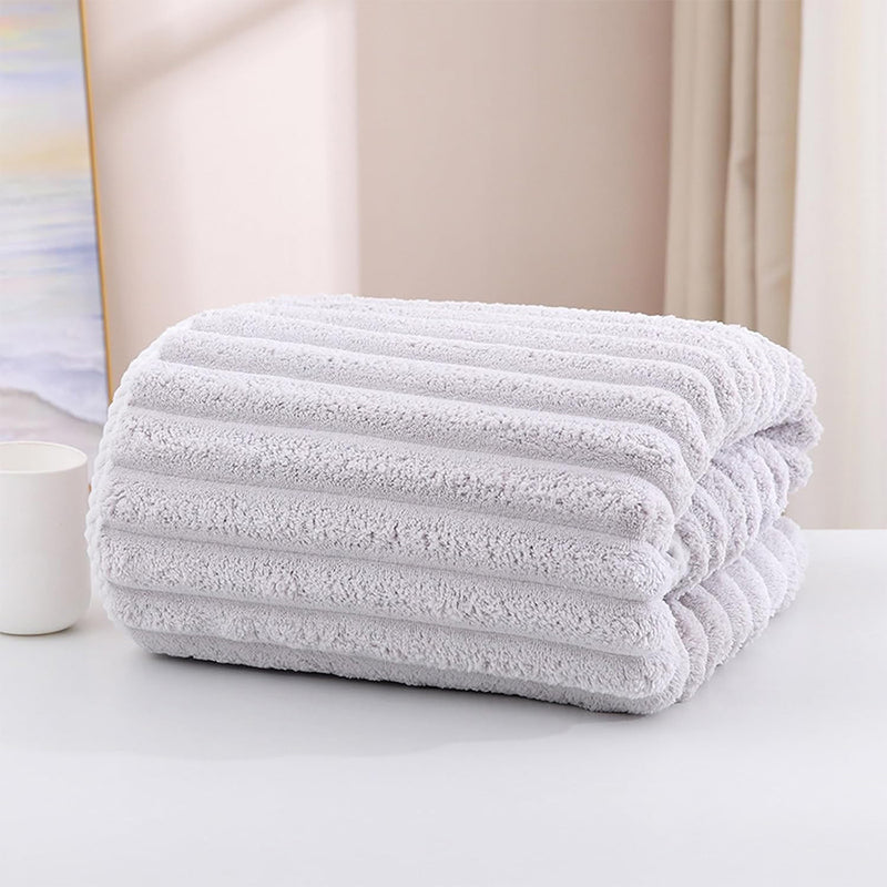 Mumuso Ribbed Coral Velvet Bath Towel - Light Grey
